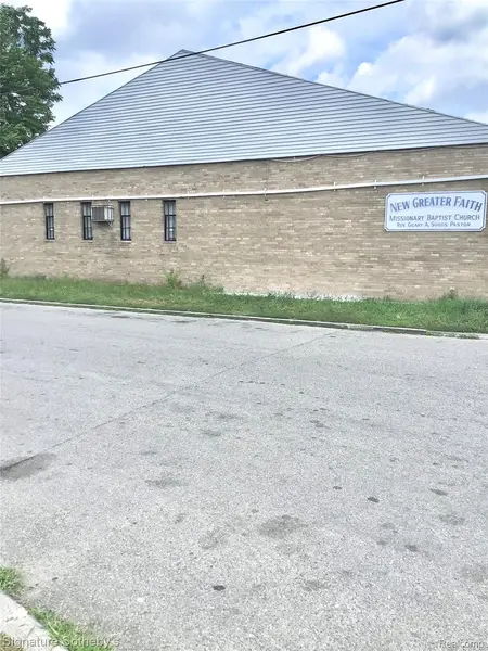 15801 Schaefer HWY, Detroit, MI 48235