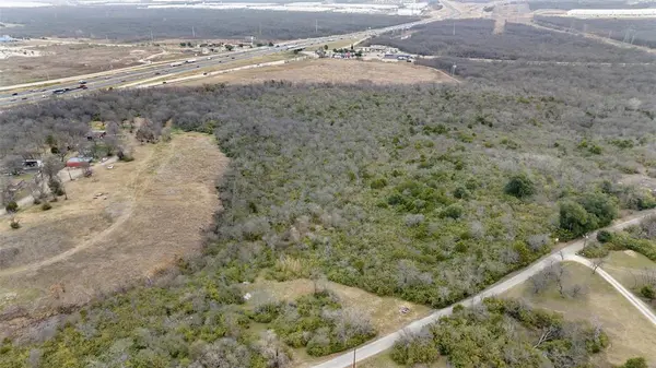 23 Medford Road, Grand Prairie, TX 75052