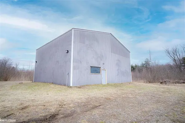 4380 Lapeer RD, Port Huron Twp, MI 48060