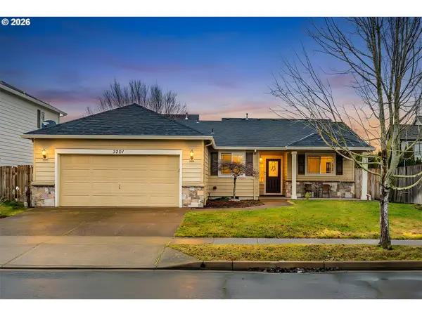 3201 OXFORD ST, Woodburn, OR 97071