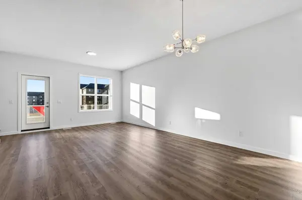 132 Red Embers Link NE #611, Calgary, AB T3N 2X8