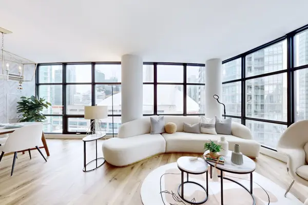 10 Navy Wharf CT #1909, Toronto C01, ON M5V 3V2