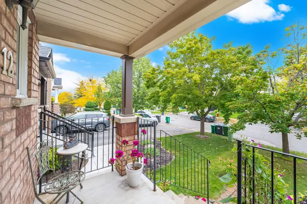 Caledon, ON L7E 2S9,12 Manorwood CT