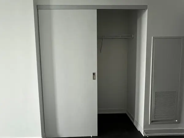 Toronto W01, ON M6K 0H3,57 Brock AVE #706