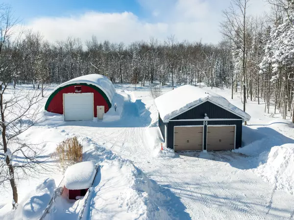 Georgian Bluffs, ON N0H 2T0,382390 Concession 17 RD