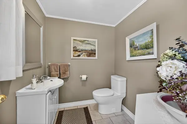 1 Hardy CRES, Brockville, ON K6V 3A2