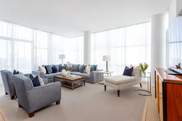 10 Navy Wharf CT #Ph01, Toronto C01, ON M5V 3V2