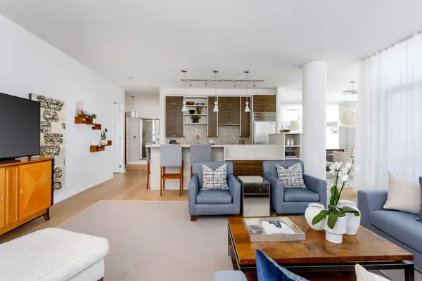 10 Navy Wharf CT #Ph01, Toronto C01, ON M5V 3V2