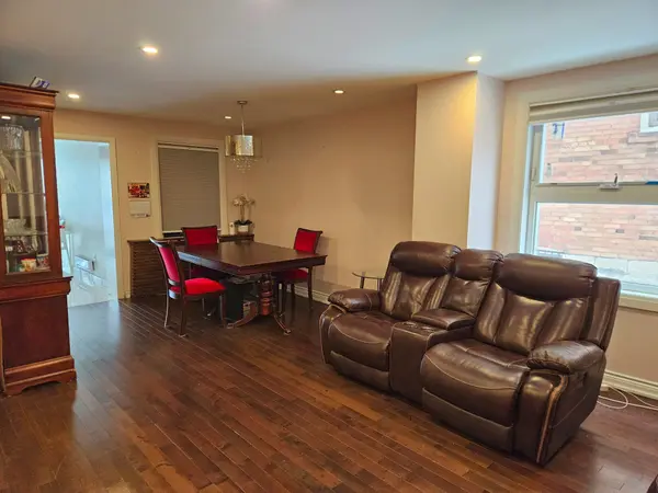 104 McRoberts AVE, Toronto W03, ON M6E 4P5