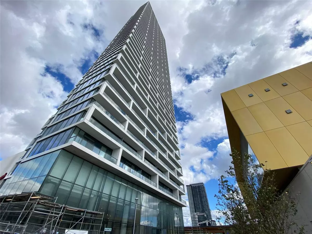 Vaughan, ON L4K 0J5,5 Buttermill AVE #3212