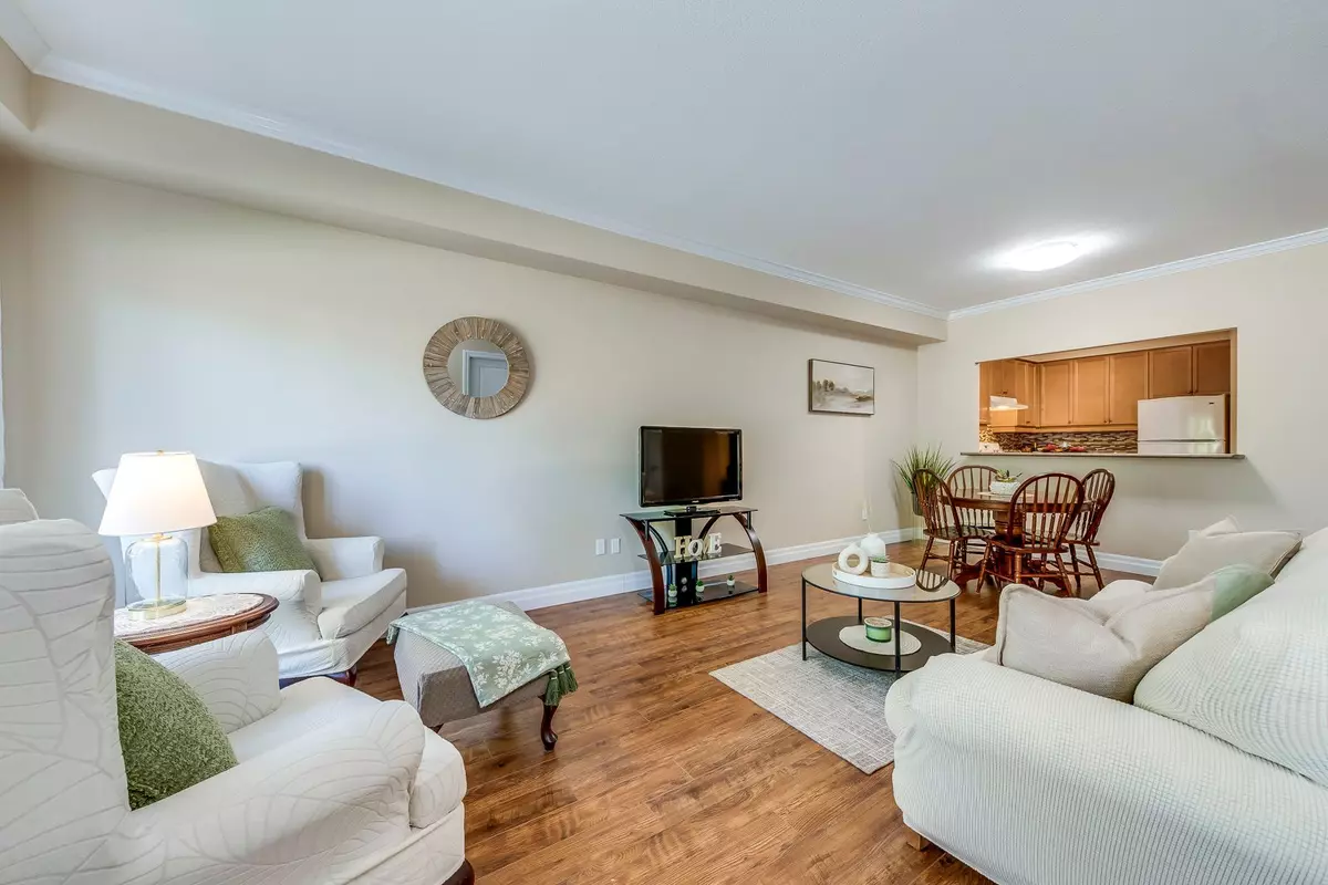 Centre Wellington, ON N1M 3W5,760 Woodhill DR #221