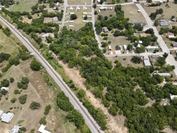 509 Ussery Street, Bowie, TX 76230