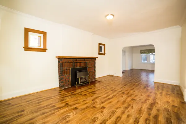 40 Snowdon AVE, Toronto C04, ON M4N 2A6