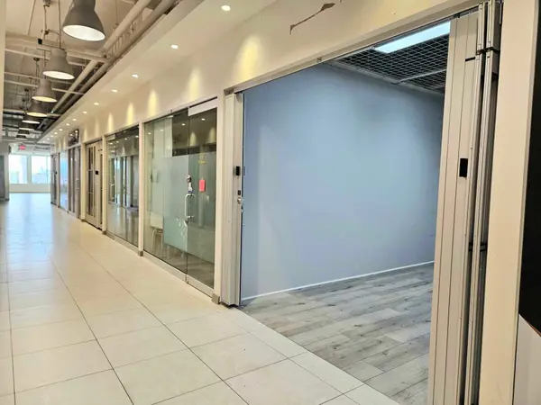 7181 Yonge ST #214, Markham, ON L3T 0C7