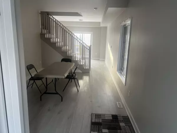 Barrie, ON L9J 0V1,230 Prince William WAY