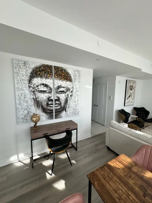 65 Attmar DR #375, Brampton, ON L6P 0Y6