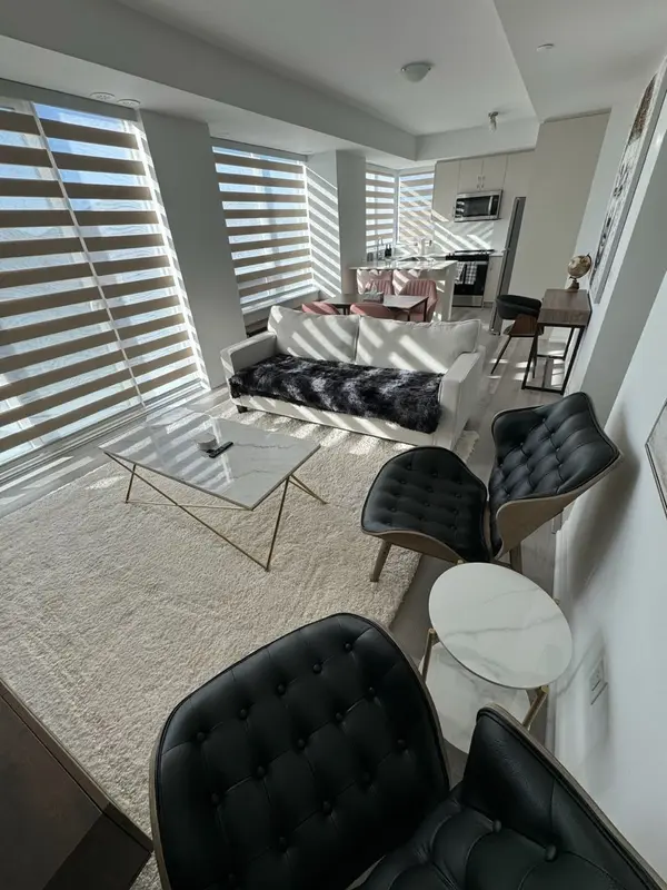 65 Attmar DR #375, Brampton, ON L6P 0Y6