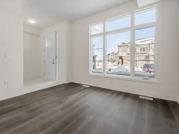 Hamilton, ON L0R 1W0,474 Provident WAY #45