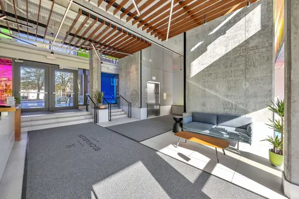 135 Barrette ST #101, Vanier And Kingsview Park, ON K1L 7Z9