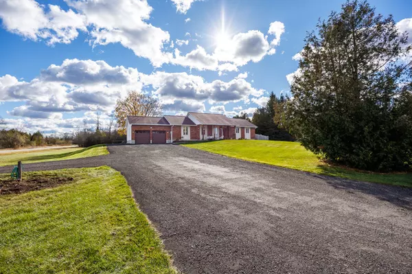 Mississippi Mills, ON K0A 1A0,201 Greystone CRES