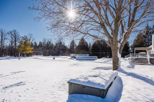 Mississippi Mills, ON K0A 1A0,201 Greystone CRES