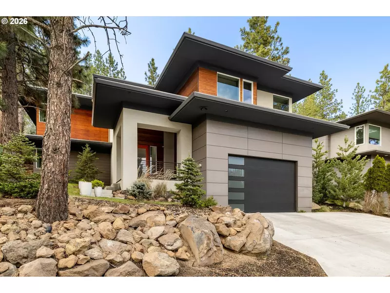 19504 SW CENTURY DR, Bend, OR 97702