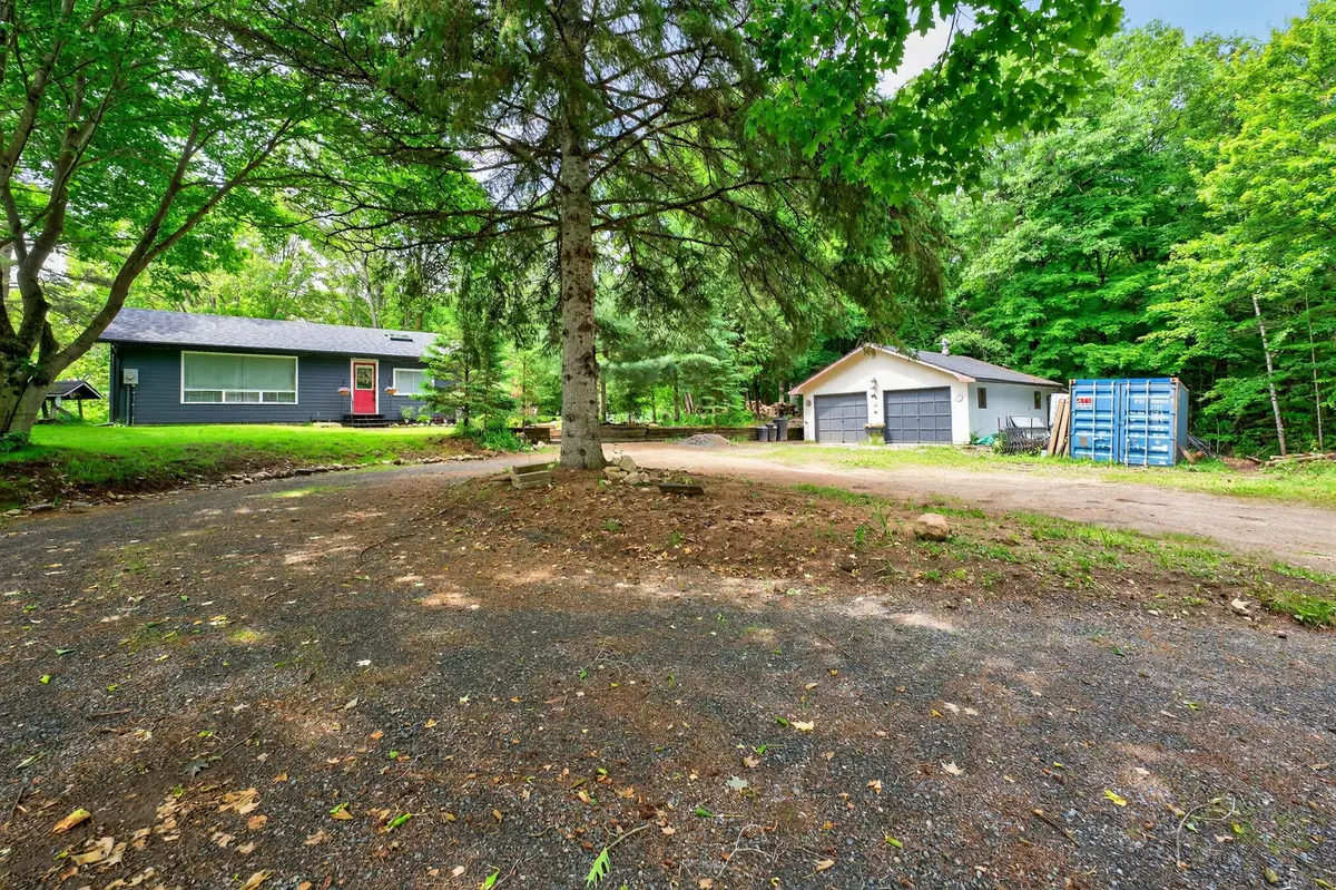 17377 35 HWY, Algonquin Highlands, ON K0M 1S0