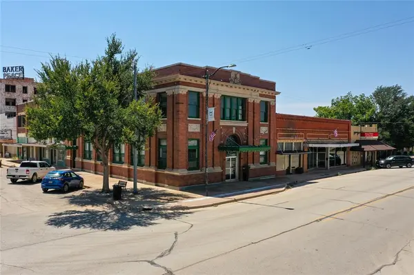 123 W 2nd Street, Colorado City, TX 79512