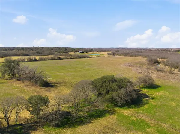 2375 FM 935, Chilton, TX 76632