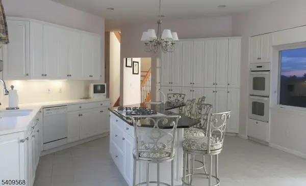 78 N Mitchell Pl, Little Silver Boro, NJ 07739