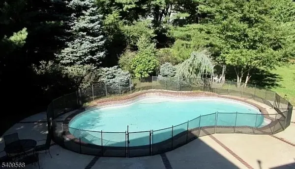 78 N Mitchell Pl, Little Silver Boro, NJ 07739