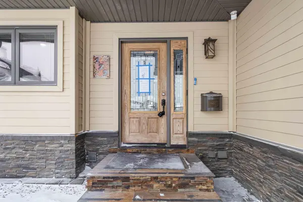 122 Goodwin PL, Fort Mcmurray, AB T9J1K1