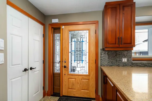 122 Goodwin PL, Fort Mcmurray, AB T9J1K1