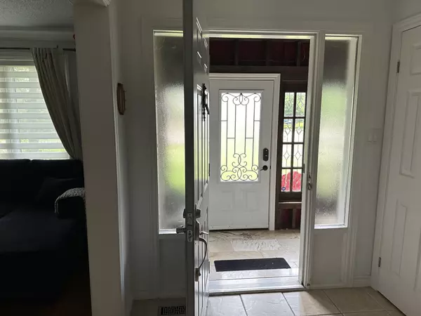 East Gwillimbury, ON L0G 1V0,46 William ST