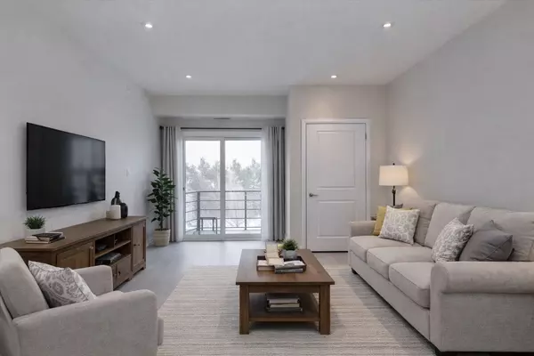 Barrie, ON L4N 9Y4,300 Essa RD #404