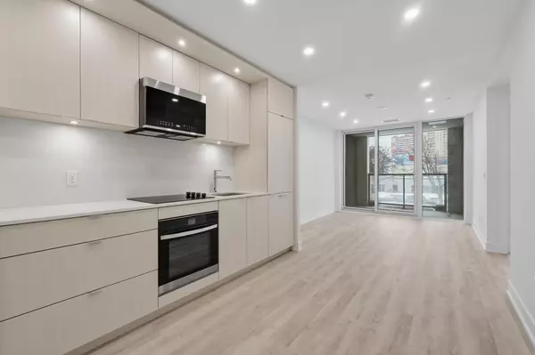 25 Cordova AVE #212, Toronto, ON M9A 0E5