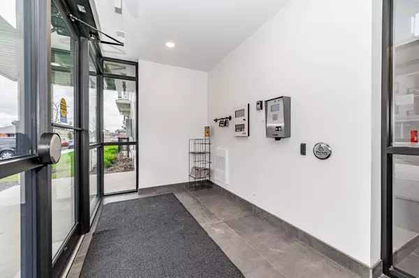 Centre Wellington, ON N1M 0K5,99B Farley RD #407