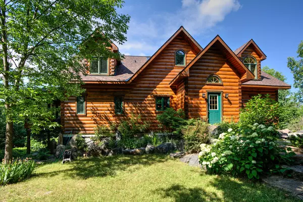 Rideau Lakes, ON K0G 1X0,142 Paddy's LN