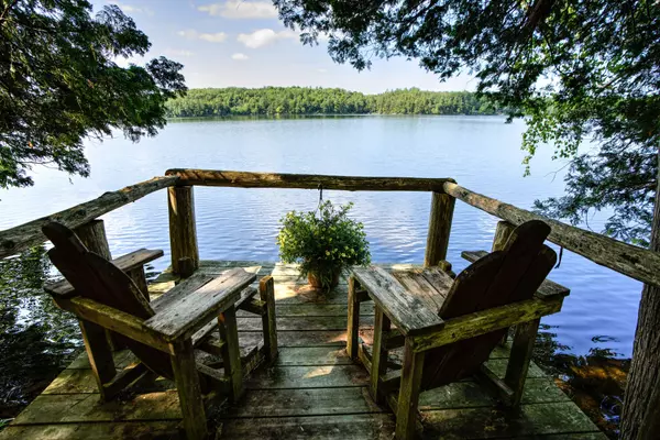 Rideau Lakes, ON K0G 1X0,142 Paddy's LN