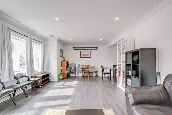 Hamilton, ON L8S 3J6,50 Sanders BLVD