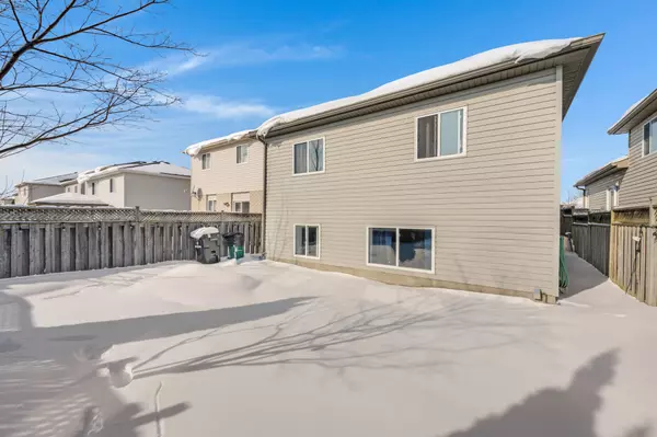 Cambridge, ON N1P 1H4,640 Langlaw DR