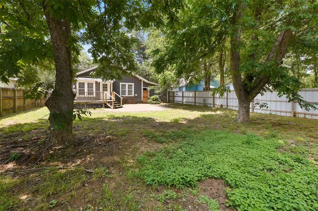 717 Nacogdoches Street, Jacksonville, TX 75766