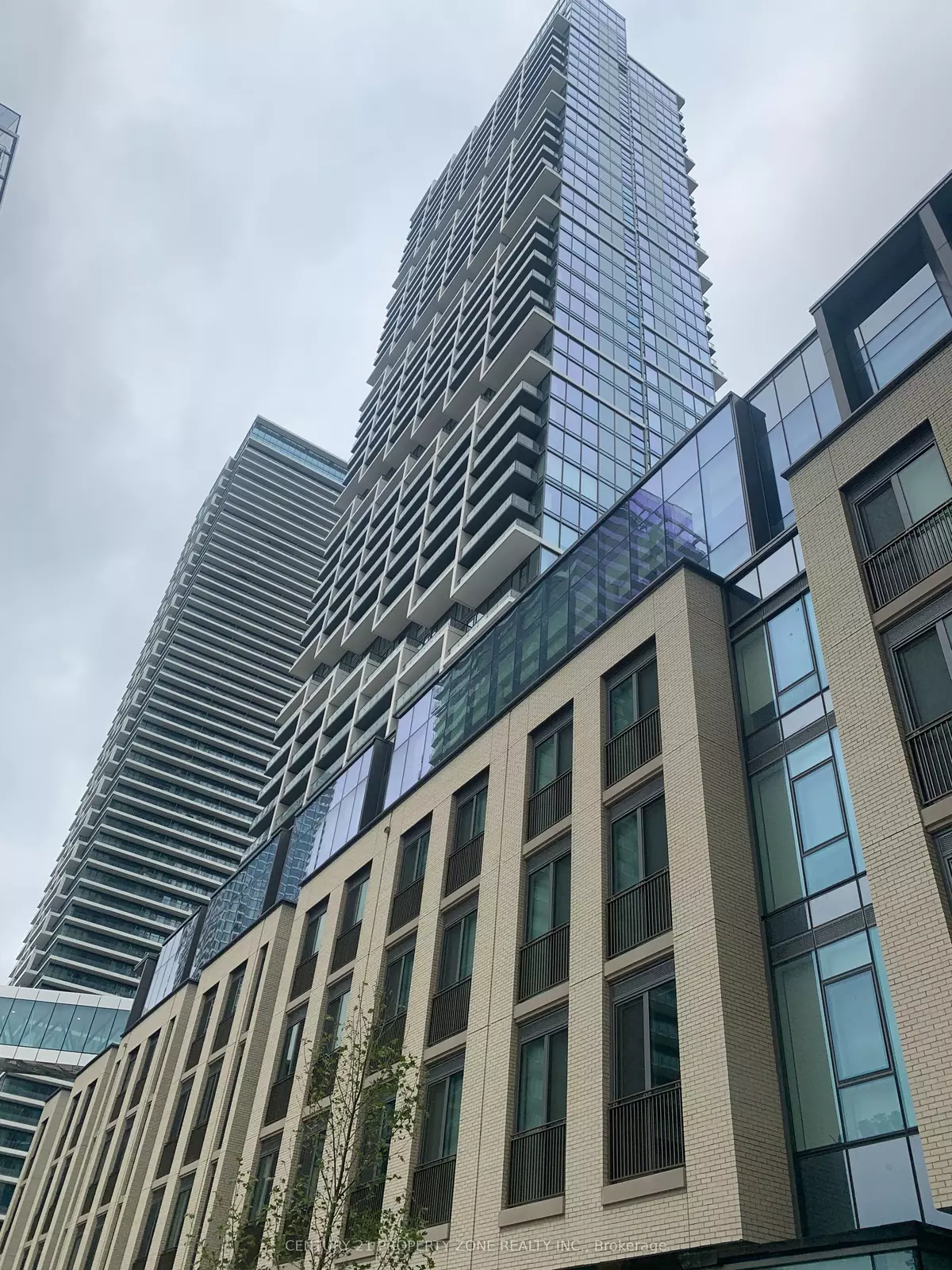 Vaughan, ON L4K 0L1,1000 Portage Pkwy #4515