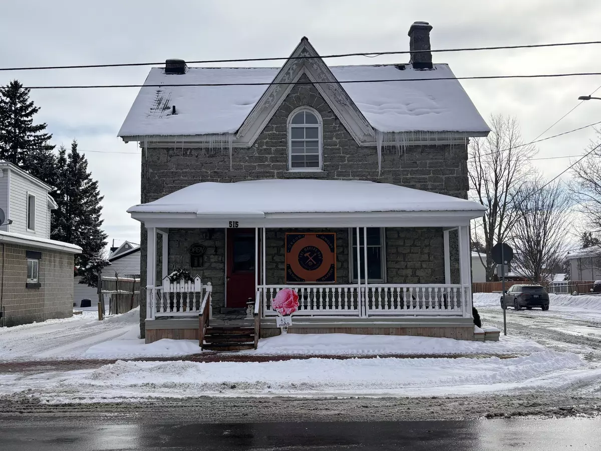 North Dundas, ON K0C 2K0,515 Main ST