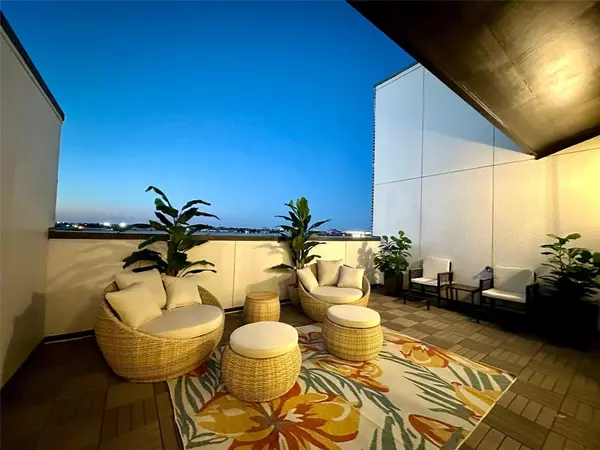 4122 Belt Line Road, Addison, TX 75001