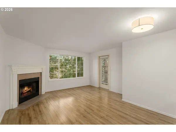 17602 NW SPRINGVILLE RD #C-7, Portland, OR 97229