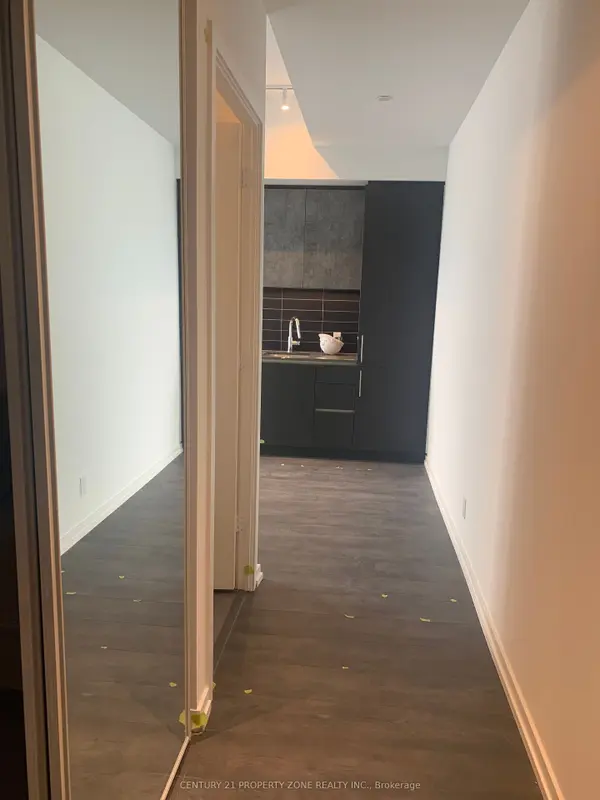 Vaughan, ON L4K 0L1,1000 Portage Pkwy #4515