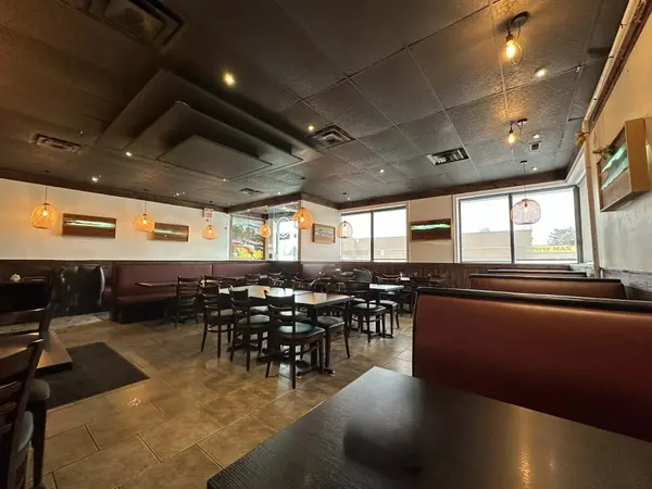 66 Mall RD, Hamilton, ON L8V 5B9