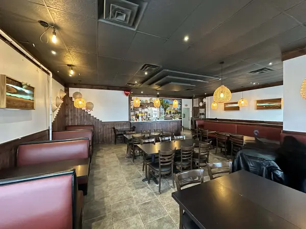 66 Mall RD, Hamilton, ON L8V 5B9