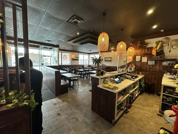 66 Mall RD, Hamilton, ON L8V 5B9